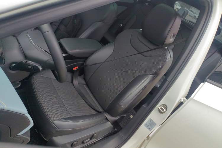 Used Volkswagen ID.4 X 2025 Smart Version Pure & Intelligent Enjoyment Edition
