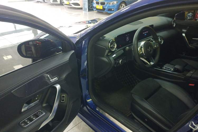 Used Mercedes-Benz A-Class 2021 A 200 L Sport Sedan Fashion Model