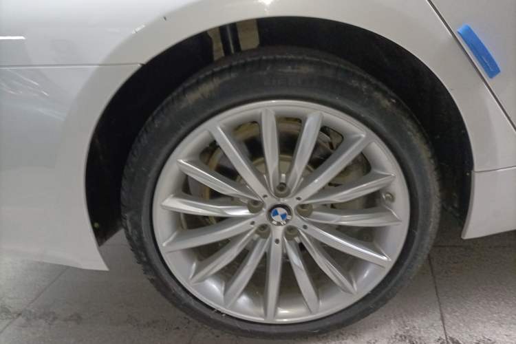 Used BMW 5 Series 2022 Second Facelift 530Li Luxury Edition Premium Package
