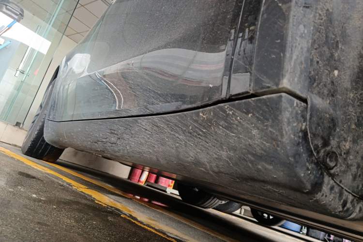 Used Tesla Model Y 2023 Rear-Wheel-Drive Version
