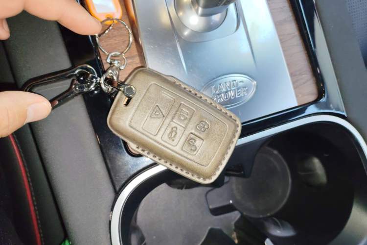 Used Land Rover Discovery Sport 2020 249 PS R-Dynamic Performance Tech Edition 7 Seats
