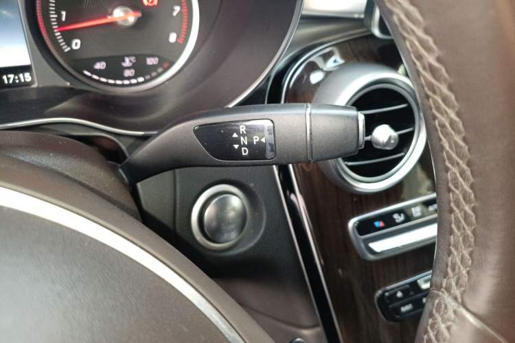 Used Mercedes-Benz GLC 2017 GLC 260 4MATIC Luxury Model