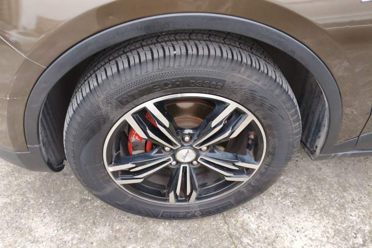 Used Zotye Domy X5 2017 Upgraded Model 1.5T CVT ZhiXian Edition
