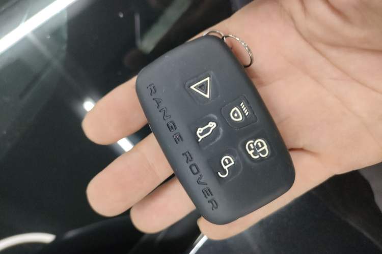 Used Land Rover Discovery Sport 2018 240 PS SE Version
