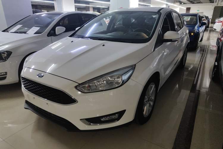 Used Ford Focus 2018 Hatchback Classic EcoBoost 180 Automatic Elite Model
