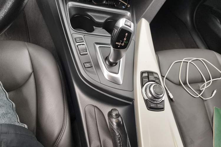 TDK.VehicleDetails.img