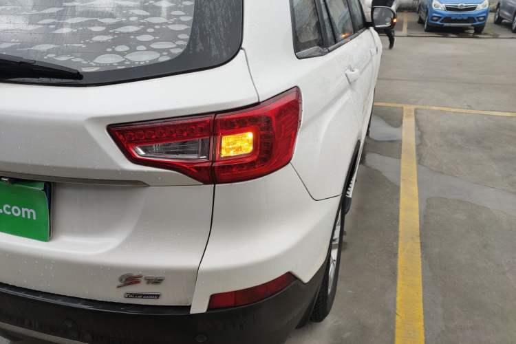 Used Changan CS75 2016 1.8T Automatic Prestige Model China V Standard
