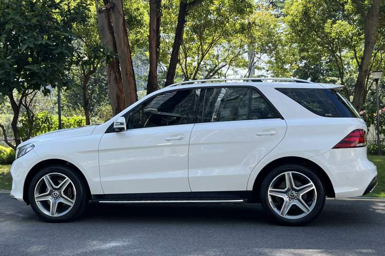 Used Mercedes-Benz GLE 2017 GLE 400 4MATIC

