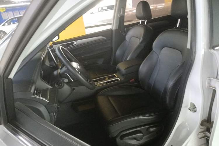 Used Haval M6 2021 PLUS 1.5T DCT Luxury Smart Connectivity Model