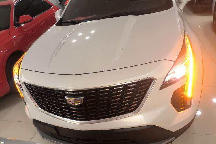 Used Cadillac XT4 2022 28T Two-Wheel-Drive Luxury Version
