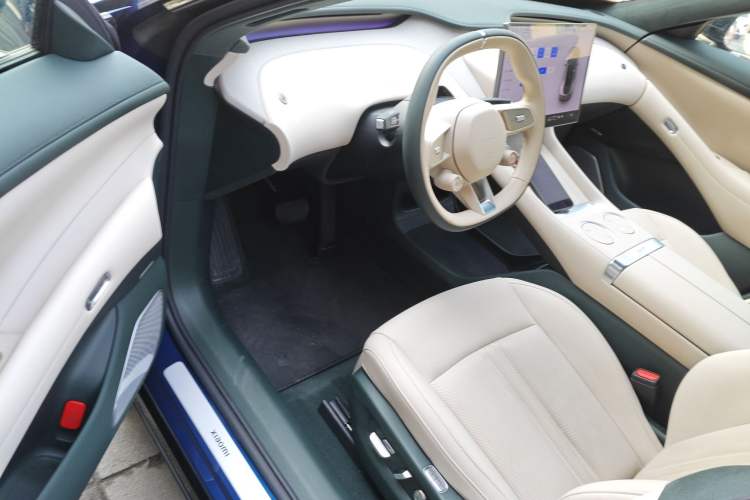 Used  YU7 2025 Ultra-Long Range High-Performance All-Wheel-Drive Max Edition