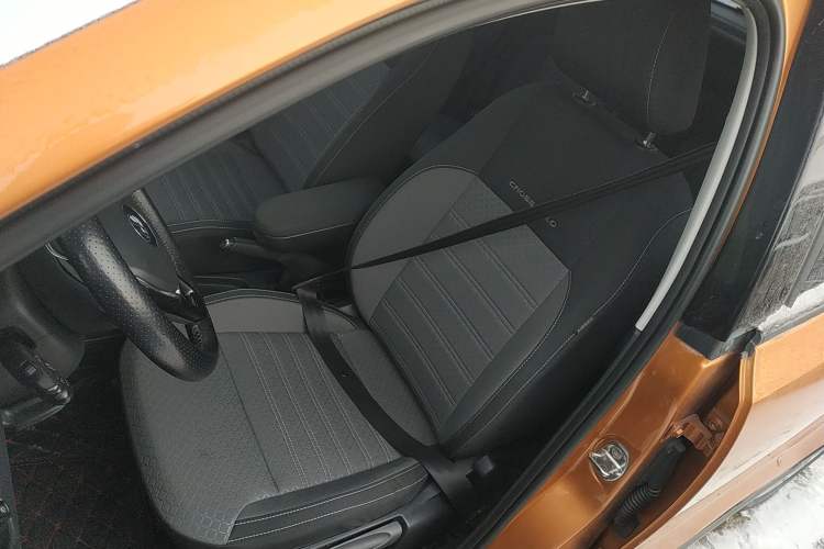 Used Volkswagen Polo 2014 1.6L Cross Polo Automatic
