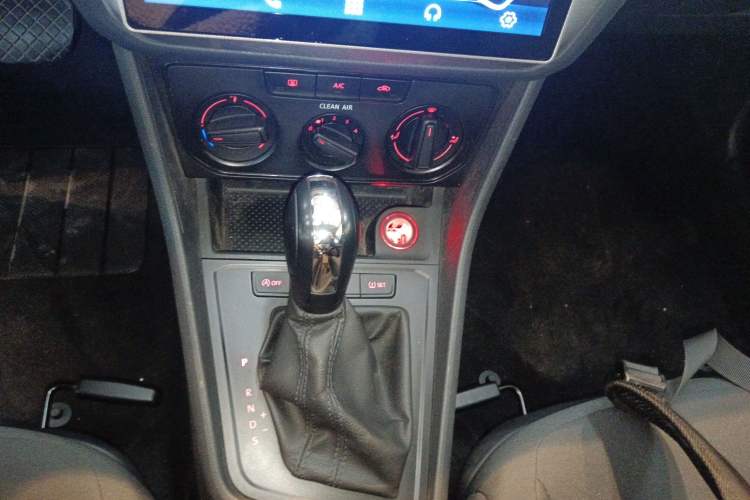 Used Volkswagen Lavida 2018 Classic 1.5L Automatic Fashion Edition China VI Standard
