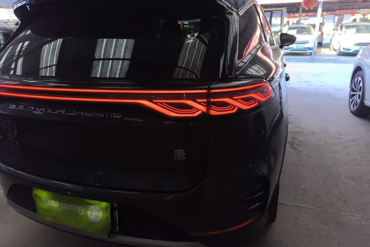 Used BYD Tang New Energy 2024 DM-i Glory Edition 112KM Prestige Model