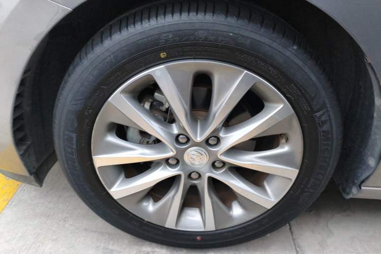 Used Buick GL6 2019 18T 6-Seater Connected Luxury Version China VI Standard