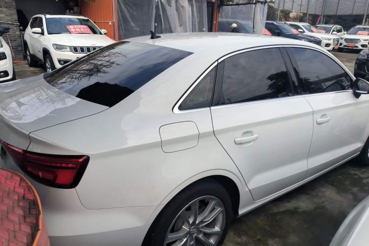 Used Audi A3 2019 Limousine 35 TFSI Ambition China V
