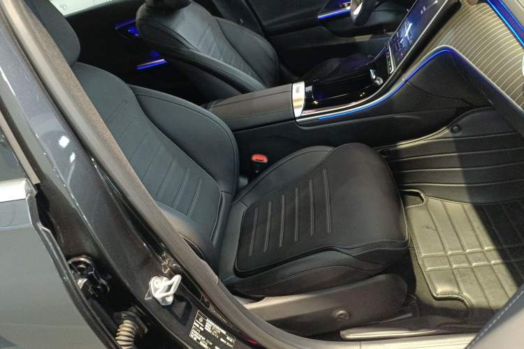 Used Mercedes-Benz C-Class 2023 C 260 L Sport Edition
