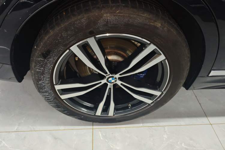 Used BMW X7 2021 xDrive40i Luxury M Sport Package
