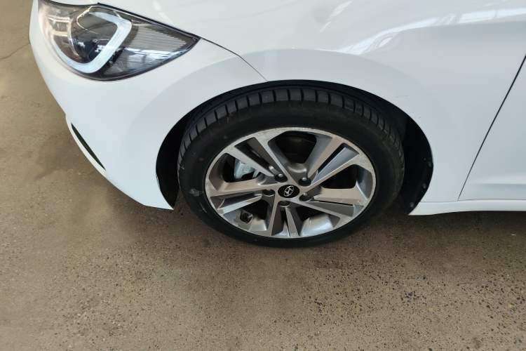 Used Hyundai Elantra 2016 1.6L Automatic ZhiXuan – Elite Version