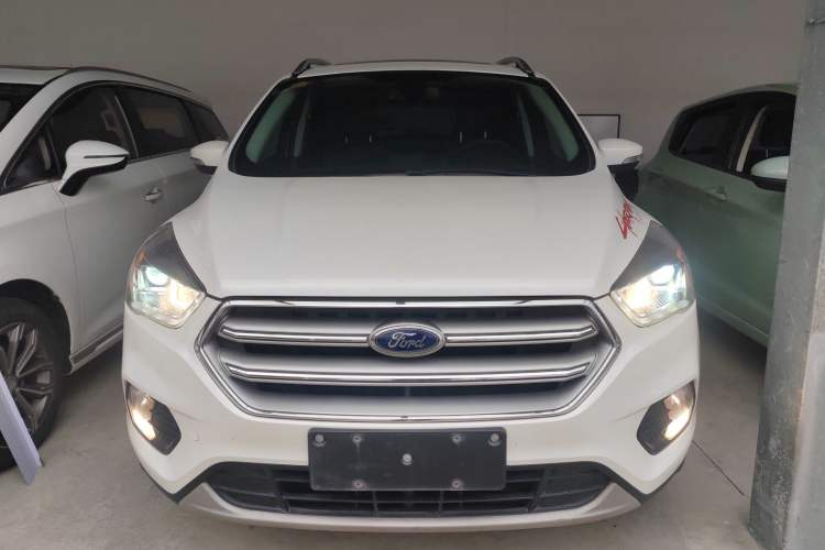 Used Ford Kuga 2018 EcoBoost 180 Two-Wheel-Drive Platinum Edition