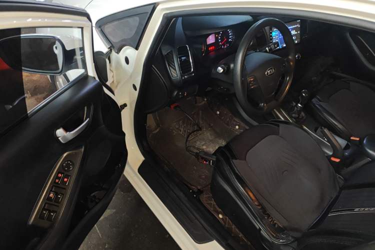 Used Kia K3 2015 1.6L Manual GL
