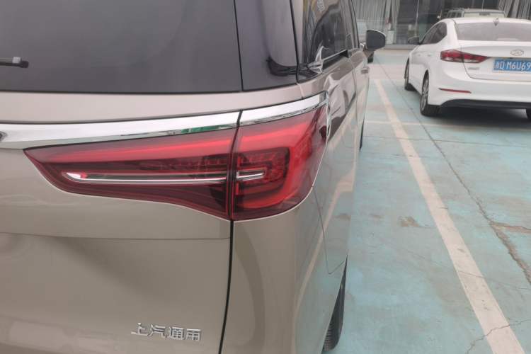 Used Buick GL8 2023 ES Lu Zun Deluxe Model
