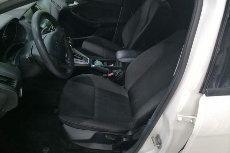 Used Ford Focus 2017 Hatchback 1.6L Automatic Comfort Plus SmartDrive Edition
