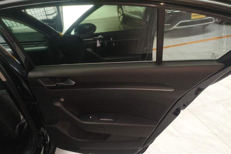 Used Volkswagen Magotan 2020 330TSI DSG Leading Model
