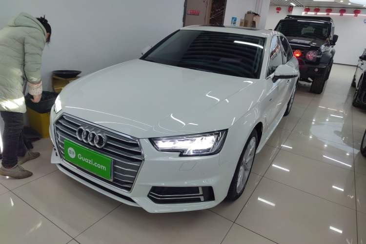 Used Audi A4L 2018 30th Anniversary Edition 40 TFSI Fashion Model