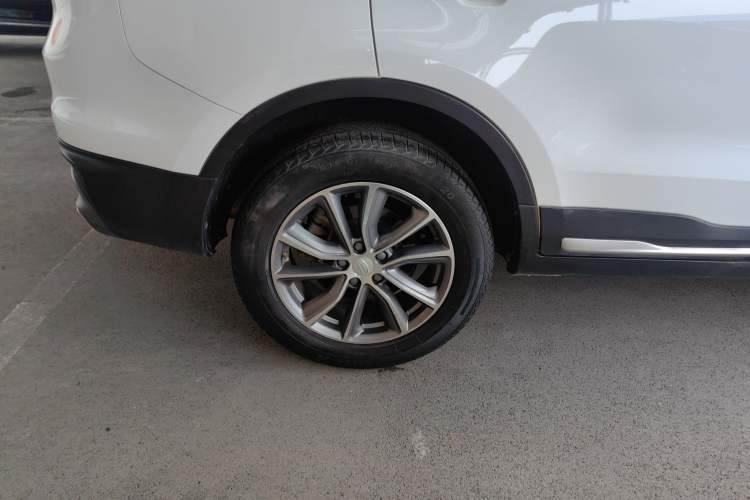 Used Geely Auto Emgrand X7 Sport 2018 2.0L Manual Two-Wheel Drive Zhiya Version