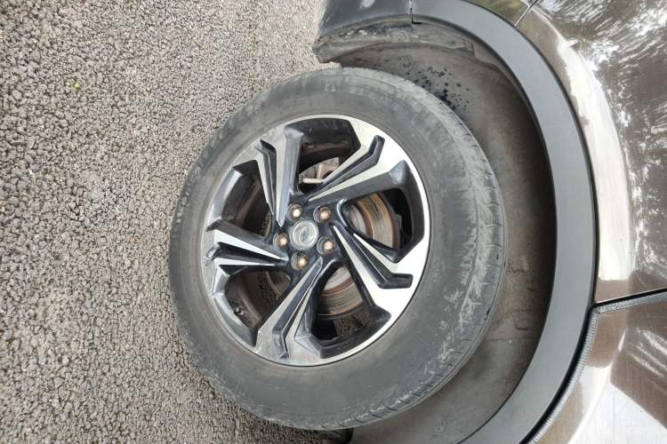 Used Dongfeng Aeolus AX7 2017 2.0L Automatic Zhiyu Trim
