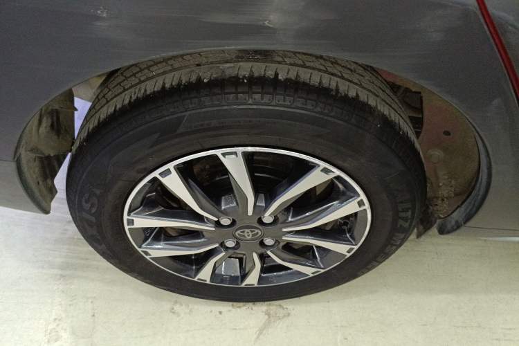 Used Toyota YARiS L 2022 X-Trail 1.5L CVT Luxury PLUS Edition
