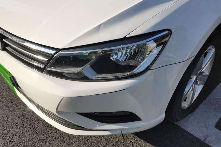 Used Volkswagen Lamando 2015 230TSI DSG Fashion Edition
