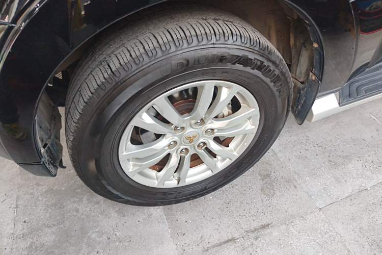 Used Mitsubishi Pajero 2019 V97 3.8L 5-Door GLS Sunroof Dual Differential – Middle East
