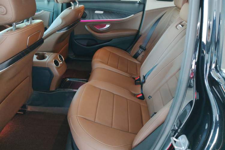 Used Mercedes-Benz E-Class 2018 E 200 L Sport 4MATIC
