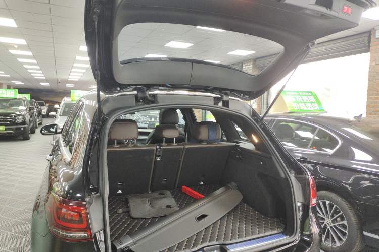 Used Mercedes-Benz GLC 2022 Refreshed GLC 300 L 4MATIC Dynamic Edition Prestige Version
