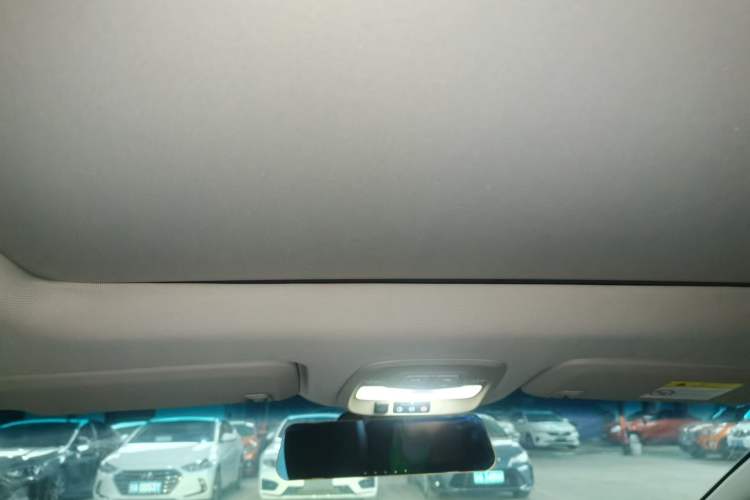 Used Buick GL6 2019 18T 6-Seater Connected Luxury Version China VI Standard
