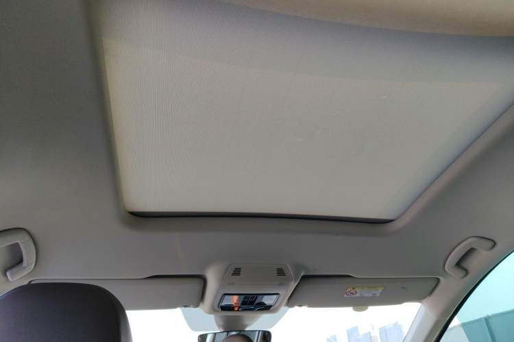 Used Volkswagen Viloran 2024 330TSI Luxury Edition
