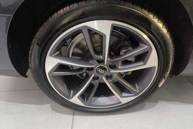 Used Audi A4L 2024 40 TFSI Fashion Dynamic Model