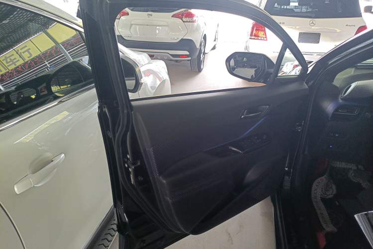 Used Toyota C-HR 2020 2.0L Leading Edition
