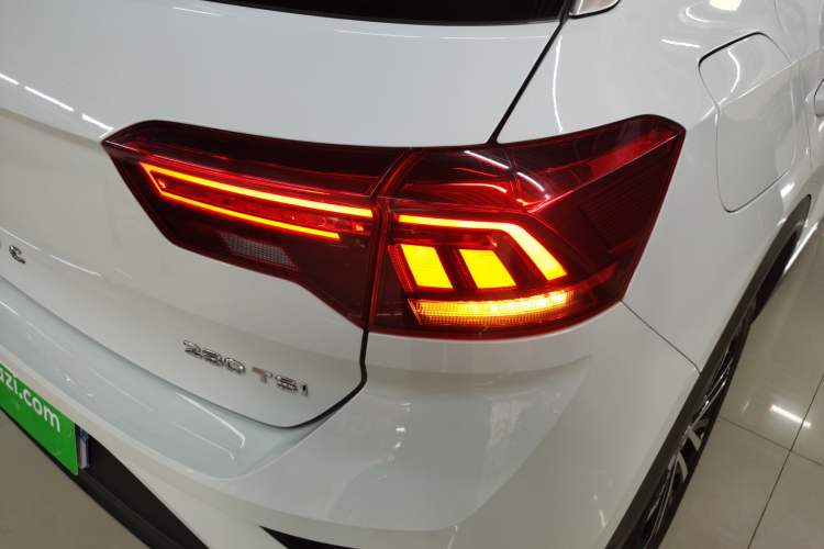 Used Volkswagen T-ROC 2020 280TSI DSG Two-Wheel Drive Comfort Version