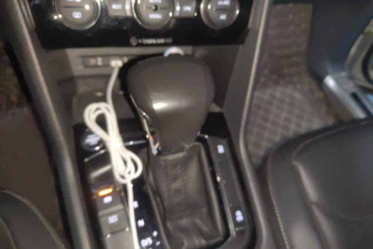 Used Volkswagen Tiguan L 2017 330TSI Automatic Two-Wheel Drive Luxury Edition
