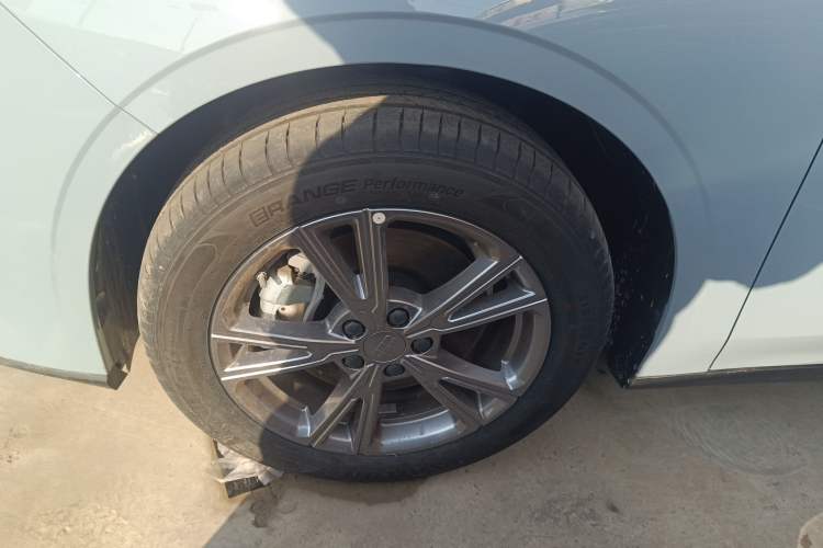 Used  L6 2025 EM-i 140km Long-Range Version
