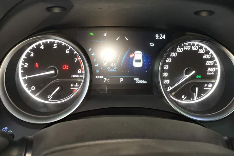 Used Toyota Camry 2023 2.0G Luxury Edition