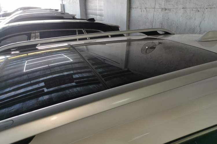 Used  Cherokee 2016 2.4L Leading Edition