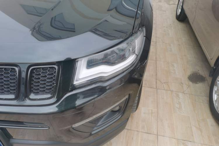 Used  Compass 2019 220T Automatic Enjoyment Version
