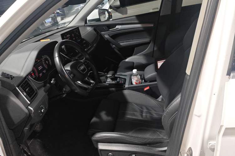 Used Audi Q5L 2022 40T Fashionable and Dynamic Model
