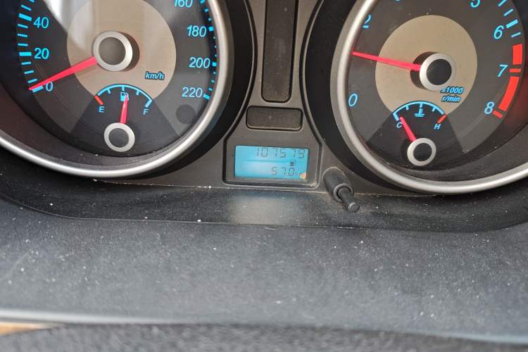 Used Buick Excelle 2015 1.5L Manual Classic Trim
