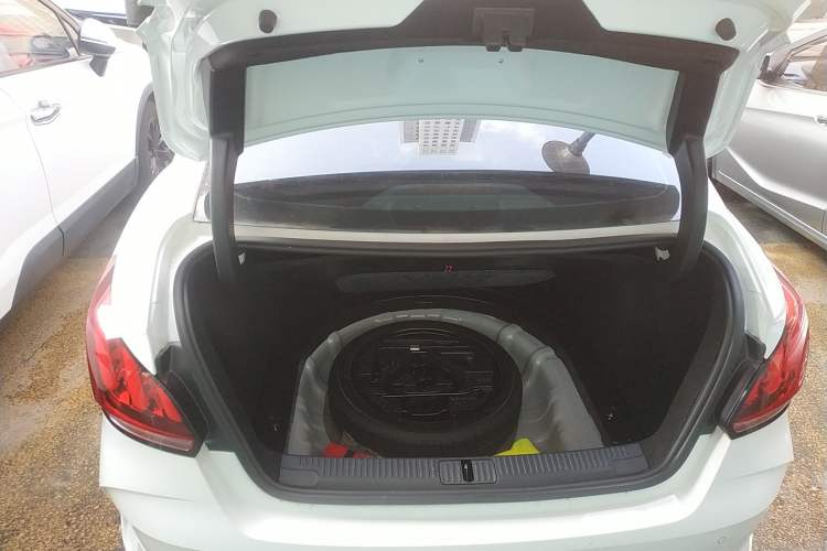 Used MG 5 2023 180 DVVT Manual Fashion Edition
