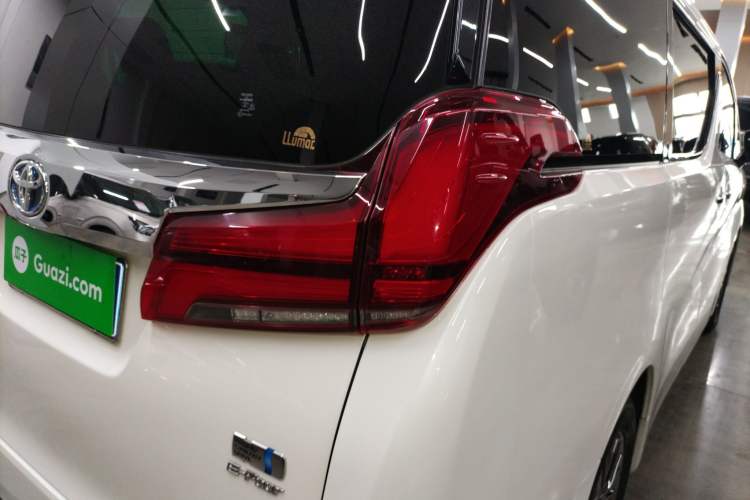 Used Toyota Alphard 2021 Dual-Engine 2.5L Prestige Edition